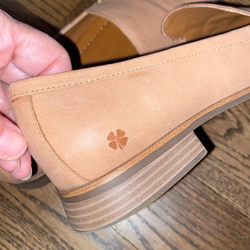 Lucky Brand - Laurien Loafers Size 10.  small scuff mark on right shoe. In photo - Picture 10 of 10